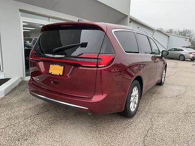 Used 2023 Chrysler Pacifica Touring L Minivan for sale #D1308 - photo 2