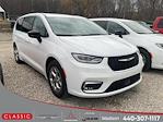 Used 2024 Chrysler Pacifica Limited Minivan thumbnail 1