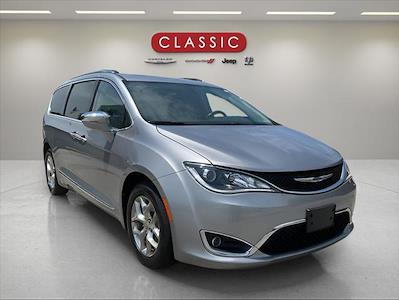 2017 Chrysler Pacifica FWD Minivan for sale #D14948A - photo 1