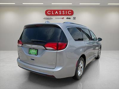 2017 Chrysler Pacifica FWD Minivan for sale #D14948A - photo 2