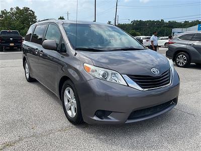 2014 Toyota Sienna FWD Minivan for sale #D14971B - photo 1