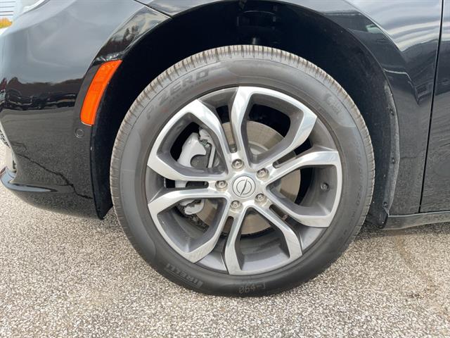 Used 2026 Chrysler Pacifica - photo 19