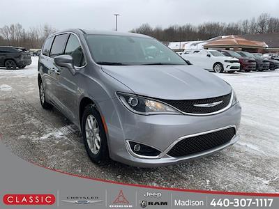 Used 2020 Chrysler Pacifica - photo 1