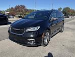 Used 2021 Chrysler Pacifica Pinnacle Minivan for sale #D15055A - photo 4
