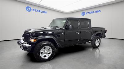 Used 2022 Jeep Gladiator - photo 1