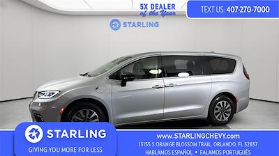 2024 Chrysler Pacifica FWD Minivan for sale #149952E - photo 1