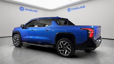 2025 Chevrolet Silverado EV Crew Cab AWD Pickup for sale #408239E - photo 2