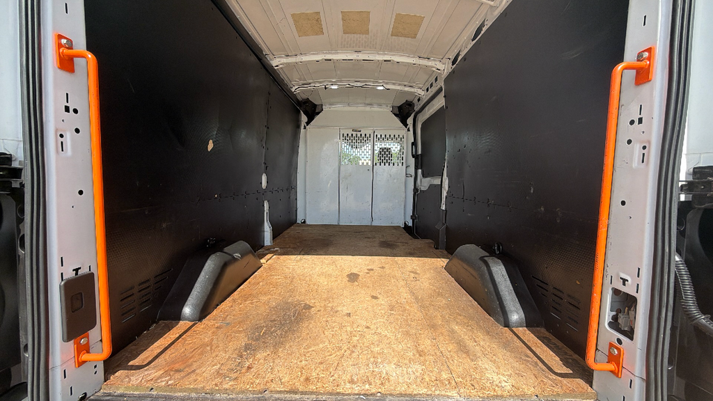 Used 2019 Ford Transit 150 - photo 18