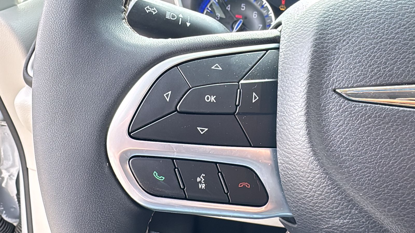 Used 2024 Chrysler Pacifica - photo 24
