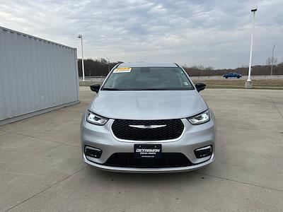 Used 2024 Chrysler Pacifica - photo 1
