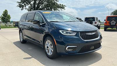 2025 Chrysler Pacifica AWD Minivan for sale #C955 - photo 1