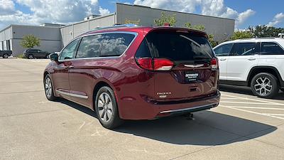 Used 2018 Chrysler Pacifica Limited Minivan for sale #C958A - photo 2