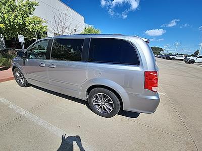 Used 2016 Dodge Grand Caravan SXT Minivan for sale #C959A - photo 2