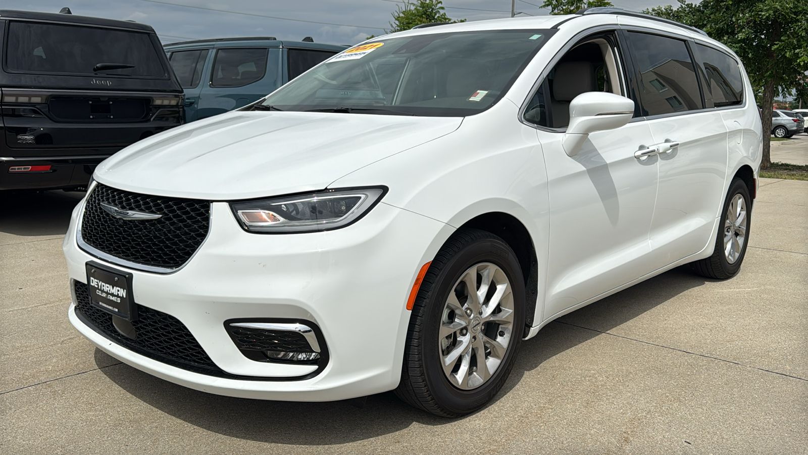Used 2021 Chrysler Pacifica - photo 7