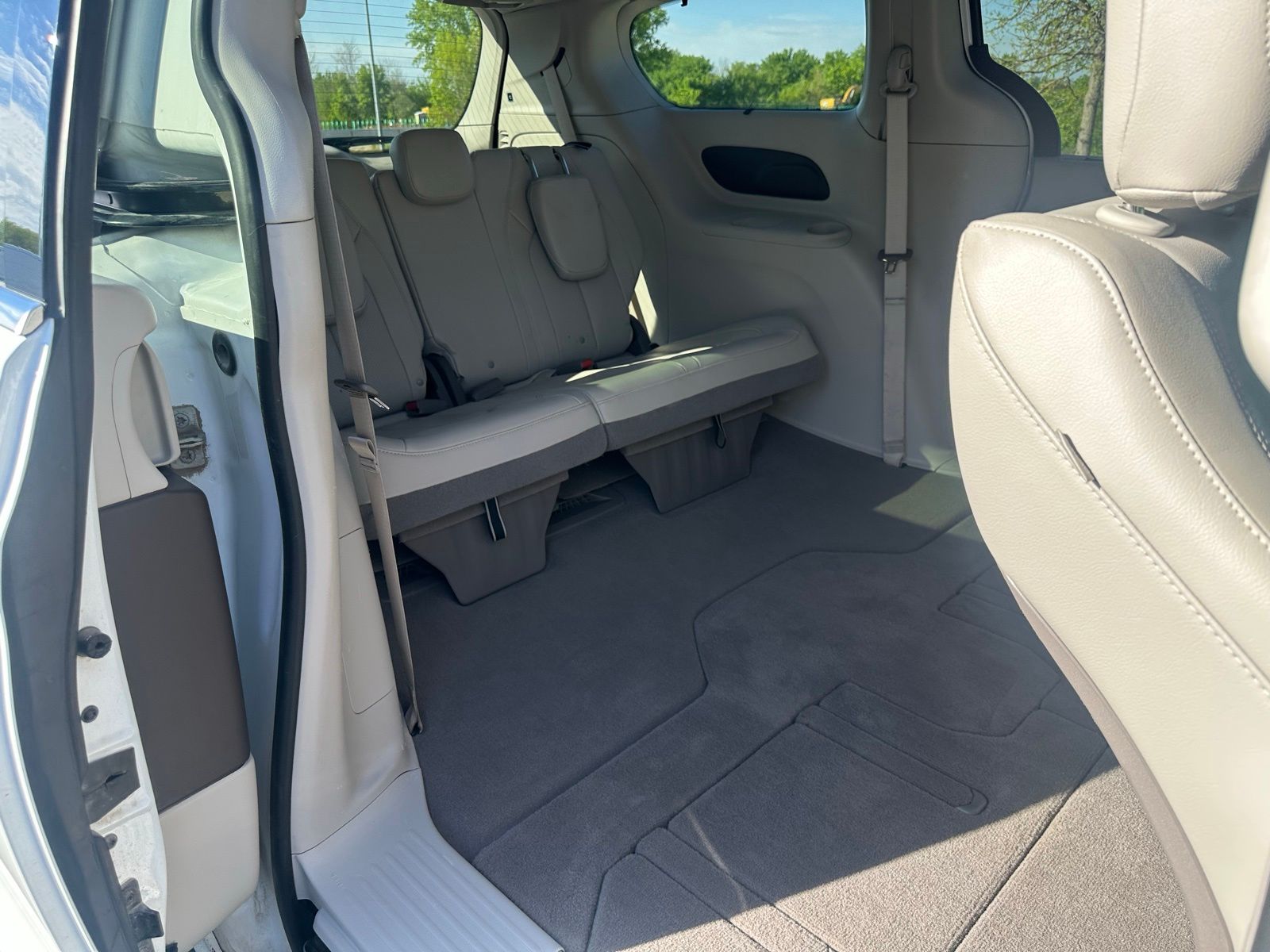 Used 2021 Chrysler Pacifica - photo 11