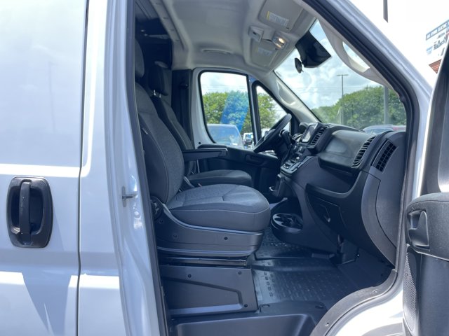 Used 2025 Ram ProMaster 2500 - photo 2