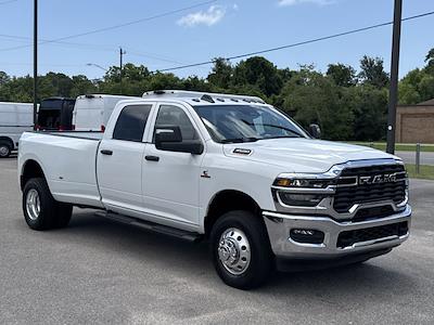 2025 Ram 3500 Crew Cab DRW 4WD Pickup for sale #CS33835 - photo 1