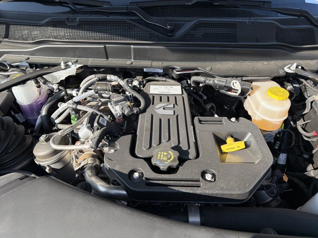 Used 2025 Ram 3500 - photo 33