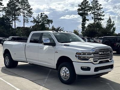 2026 Ram 3500 Crew Cab DRW 4WD Pickup for sale #CT86084 - photo 1