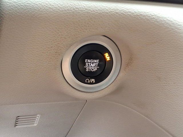 Used 2017 Chrysler Pacifica - photo 18