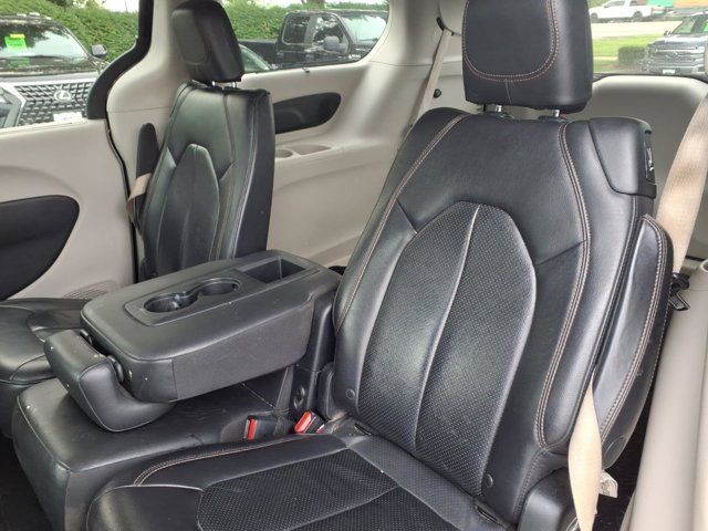 Used 2017 Chrysler Pacifica - photo 27