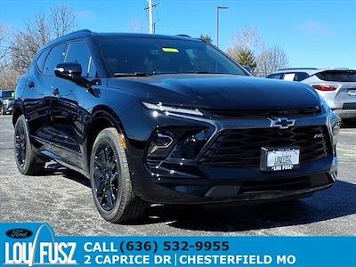 Used 2025 Chevrolet Blazer - photo 1