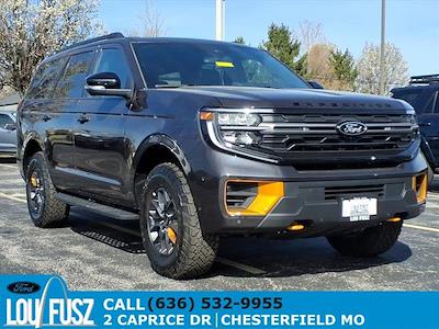 Used 2025 Ford Expedition - photo 1