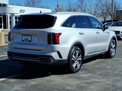 Used 2023 Kia Sorento Hybrid - photo 1