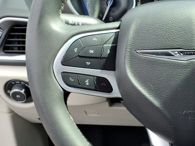 Used 2023 Chrysler Pacifica - photo 22