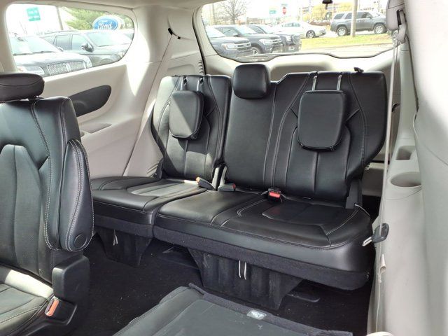 Used 2023 Chrysler Pacifica - photo 31