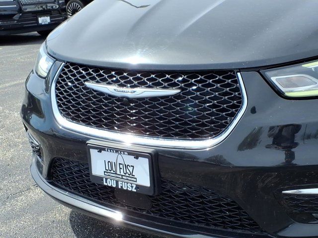 Used 2023 Chrysler Pacifica - photo 37