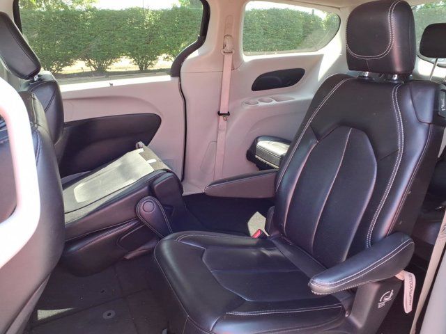 Used 2023 Chrysler Pacifica - photo 28