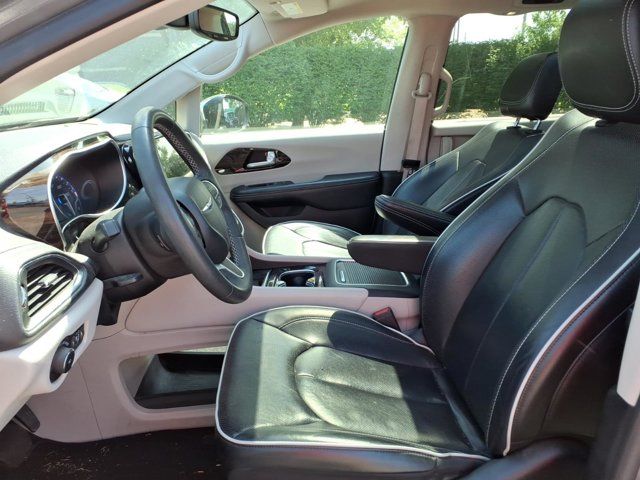 Used 2023 Chrysler Pacifica - photo 26