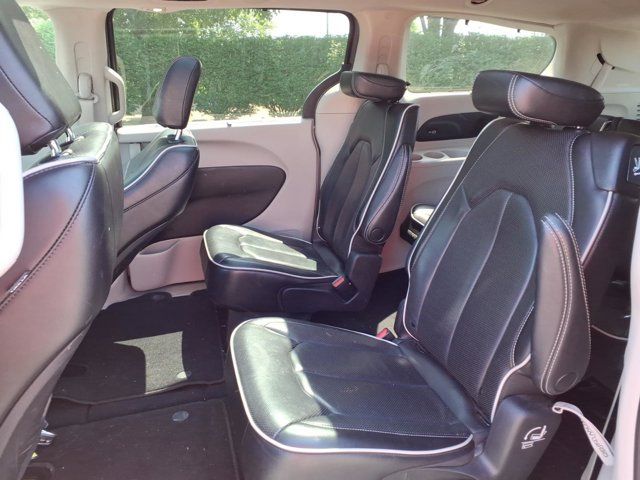 Used 2023 Chrysler Pacifica - photo 28
