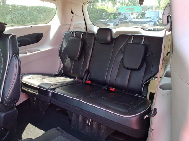 Used 2023 Chrysler Pacifica - photo 29