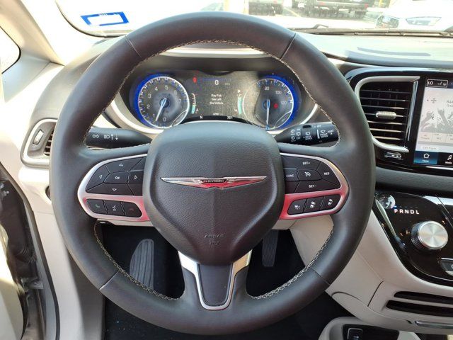Used 2024 Chrysler Pacifica - photo 22