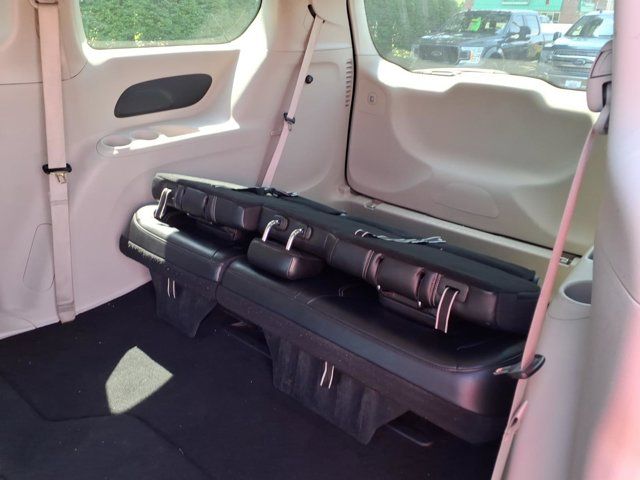 Used 2024 Chrysler Pacifica - photo 29