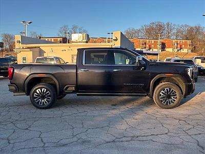 New 2025 GMC Sierra 2500 Denali Ultimate Crew Cab 4WD Pickup for sale #BF330713 - photo 1