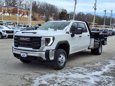 New 2025 GMC Sierra 3500 Pro Crew Cab 4WD Flatbed Truck for sale #BF330714 - photo 1