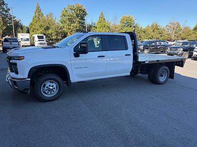 2025 Chevrolet Silverado 3500 Crew Cab DRW 4x4 Flatbed Truck for sale #F2E61207 - photo 1