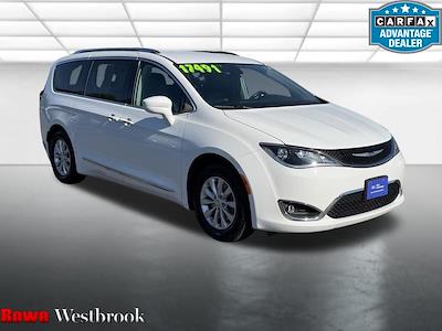 2018 Chrysler Pacifica FWD Minivan for sale #252507B - photo 1