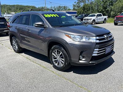 Used 2017 Toyota Highlander XLE 4x4 SUV for sale #252863A - photo 1