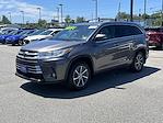 Used 2017 Toyota Highlander XLE 4x4 SUV for sale #252863A - photo 4