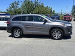 Used 2017 Toyota Highlander XLE 4x4 SUV for sale #252863A - photo 8