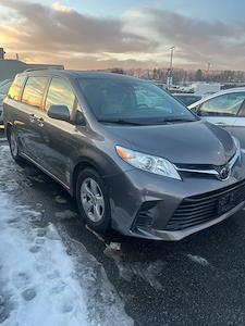 Used 2018 Toyota Sienna L Minivan for sale #25P193A - photo 1