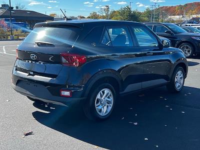 Used 2025 Hyundai Venue SE for sale #25SL65 - photo 2