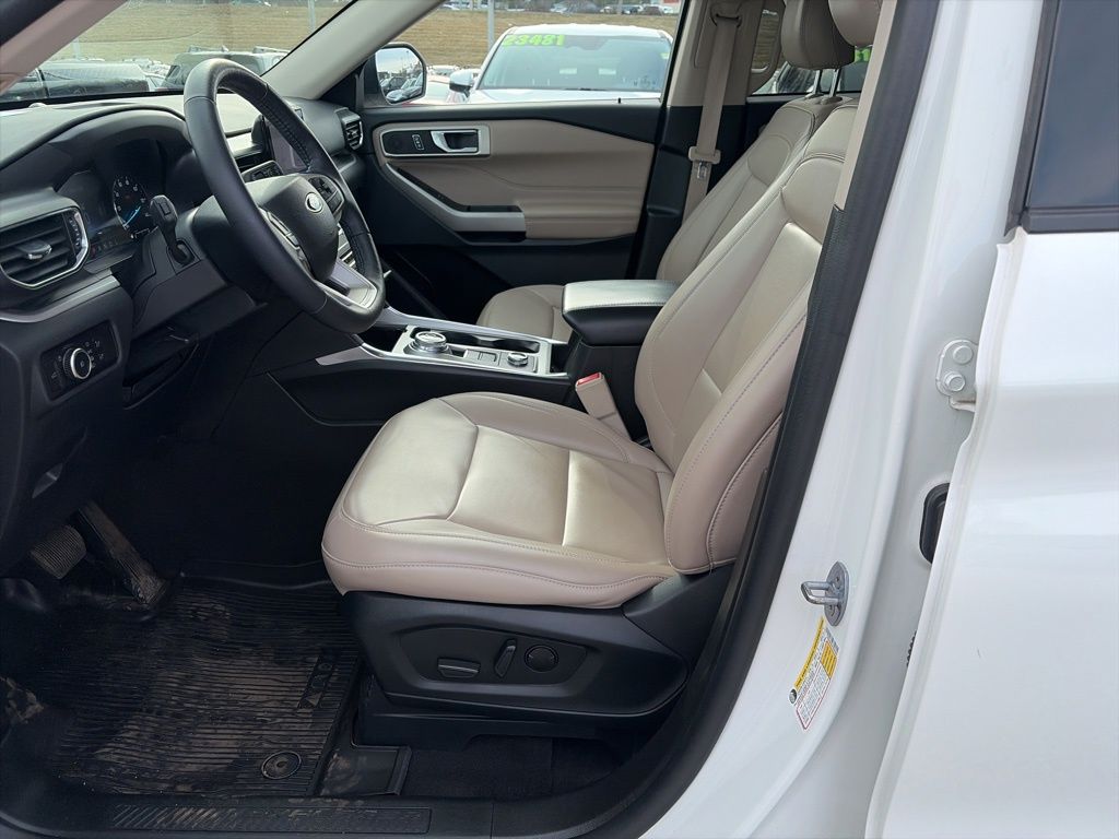 Used 2023 Ford Explorer - photo 12