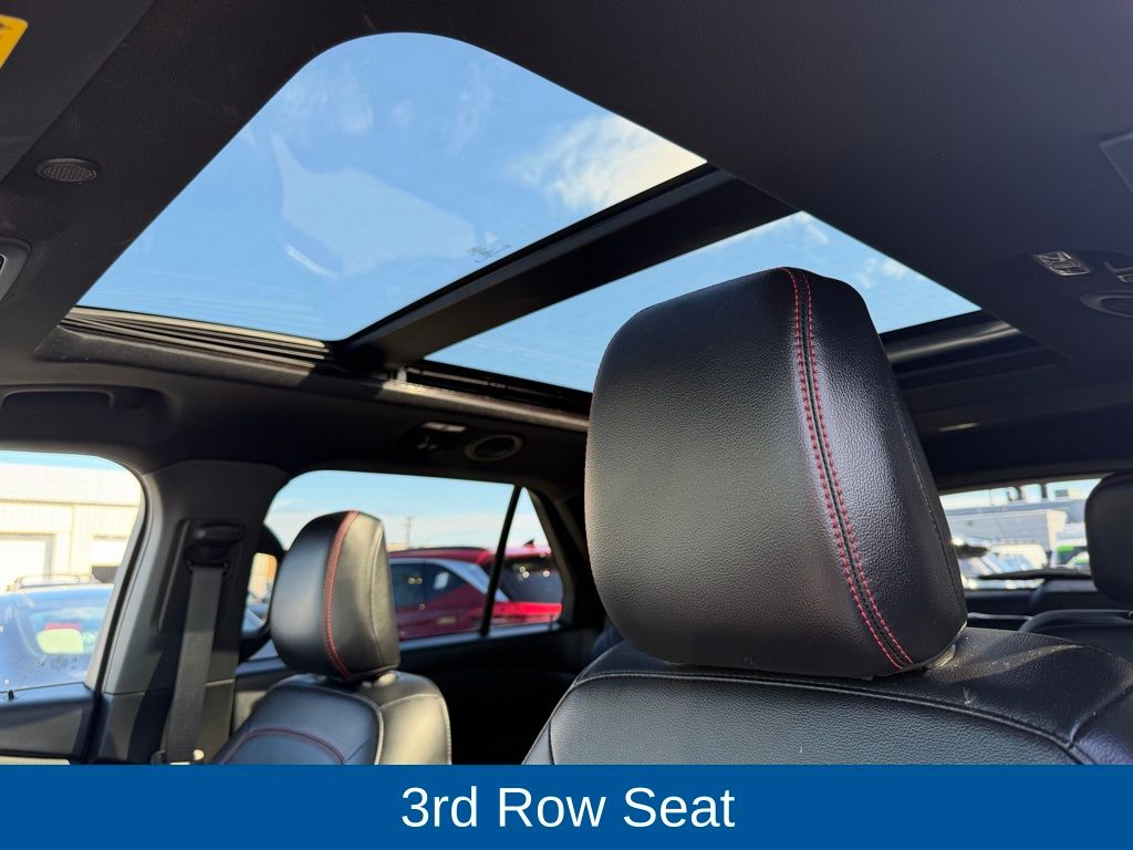 Used 2023 Ford Explorer - photo 9