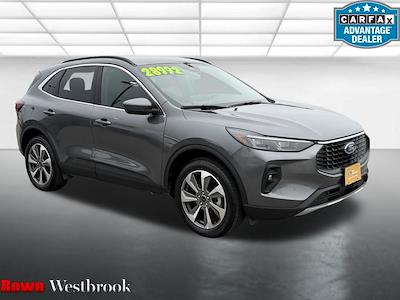 Used 2025 Ford Escape - photo 1