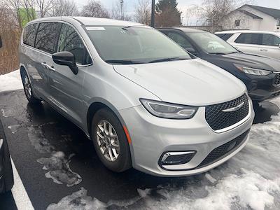 Used 2024 Chrysler Pacifica Touring L Minivan for sale #26P01 - photo 2